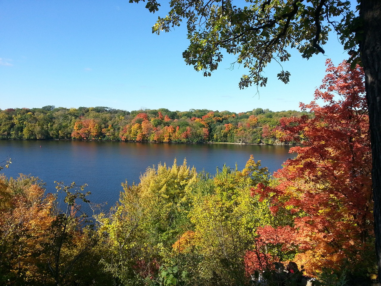 Pretty fall foliage encircling a lake